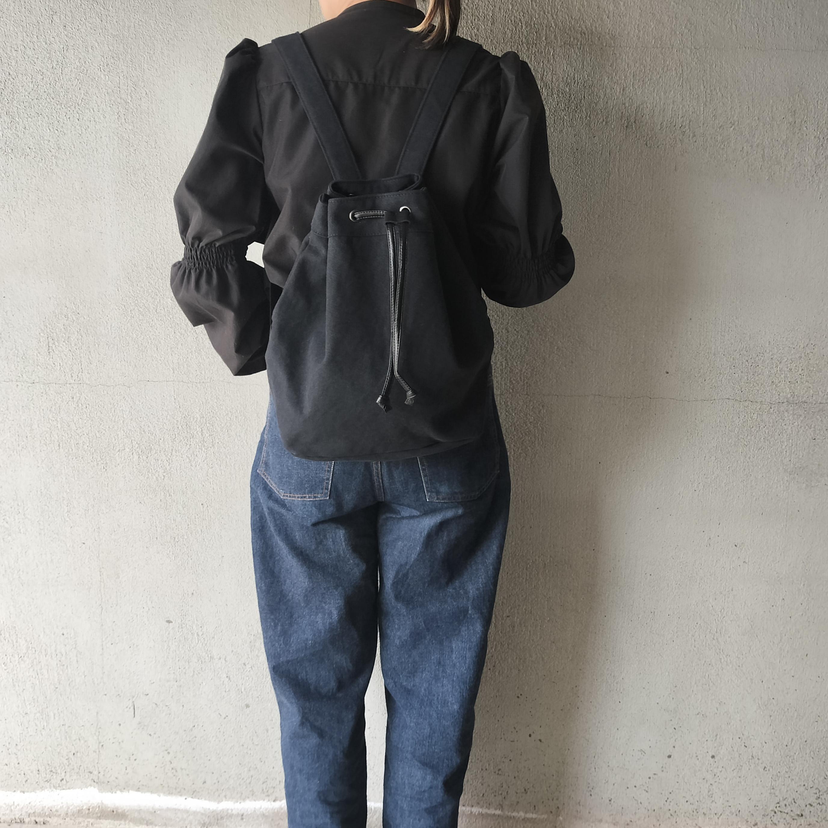bucket ruck М クロ1枚目の画像